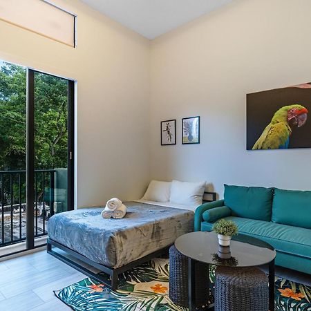 Olive Apartments Miami Room photo