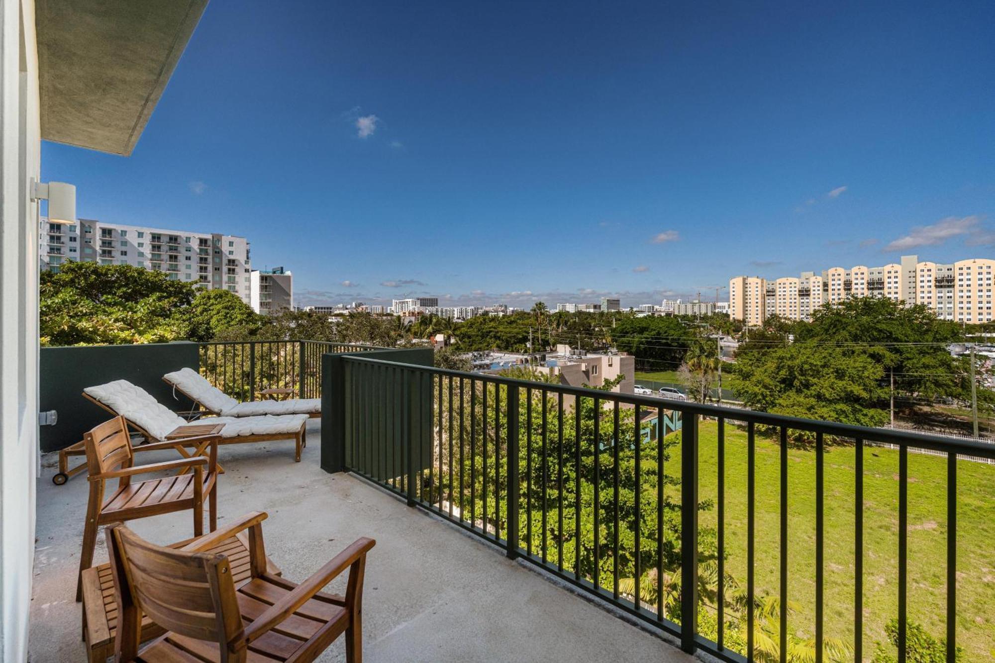 Olive Apartments Miami Room photo